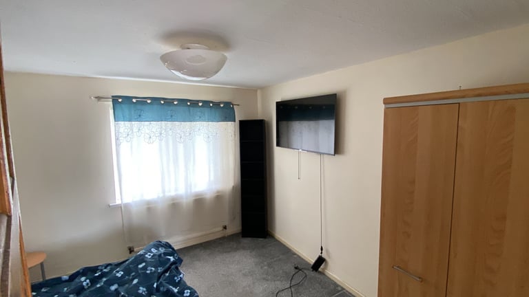 Room to rent in share house 