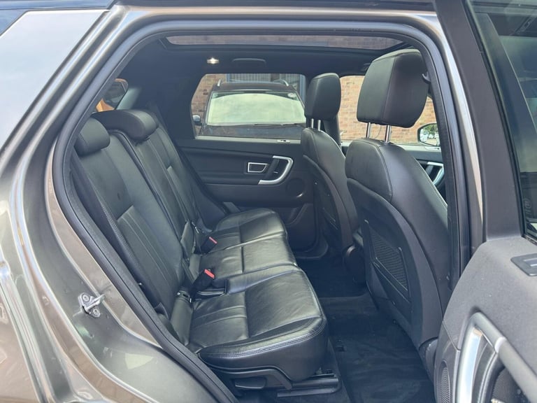 2017 Land Rover Discovery Sport 2.0 TD4 HSE 4WD Euro 6 (s/s) 5dr ESTATE Diesel Manual