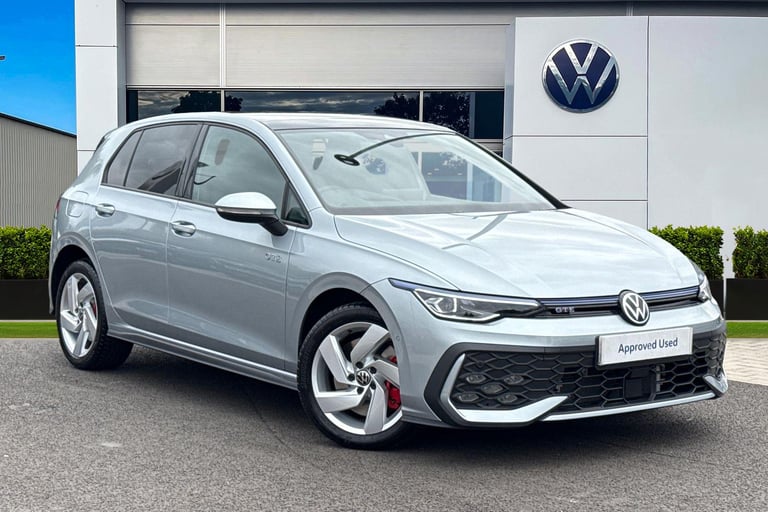 2025 Volkswagen Golf 1.5 TSI 272 GTE eHybrid 5dr DSG **HEADS UP DISPLAY + PAN ROOF** Hatchback PE...