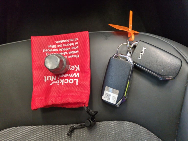 2022 Kia Niro 64.8kWh 3 SUV 5dr Electric Auto (201 bhp) - NAV - HEATED STEERING - DRIVER  Suv Ele...