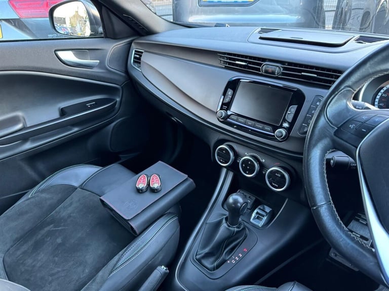 2015 Alfa Romeo Giulietta 1750 TBi Quadrifoglio Verde TCT Euro 6 (s/s) 5dr Hatchback Petrol Autom...