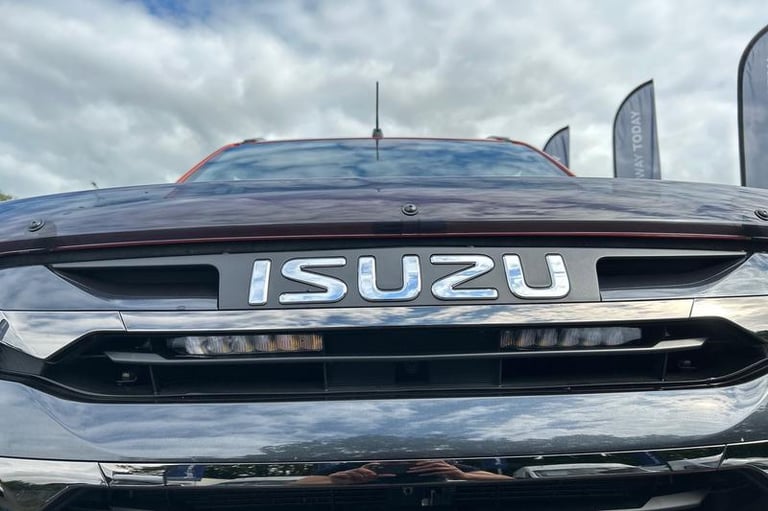 2023 Isuzu D-Max Artic AUTO 1.9 AT35 4x4 Double Cab Pick Up, TOW BAR, ROLLER SHUTTER Automat Pick...