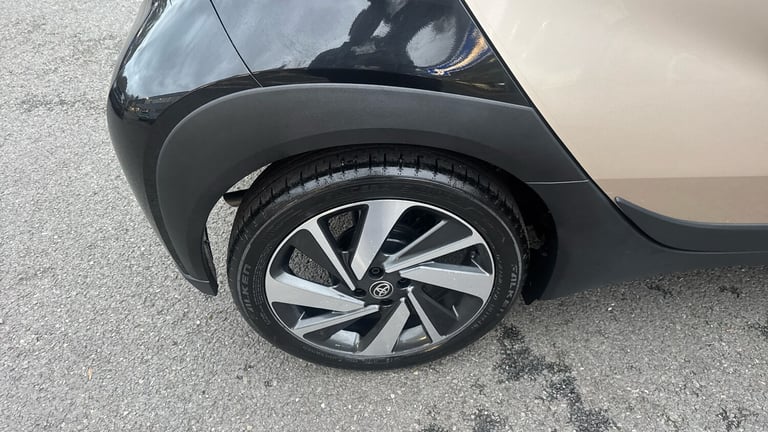 2023 Toyota Aygo X 1.0 VVT-i Exclusive 5dr HATCHBACK PETROL Manual