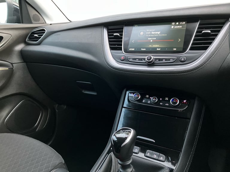 2020 Vauxhall Grandland X 1.2 Turbo SRi Nav 5dr Hatchback PETROL Manual