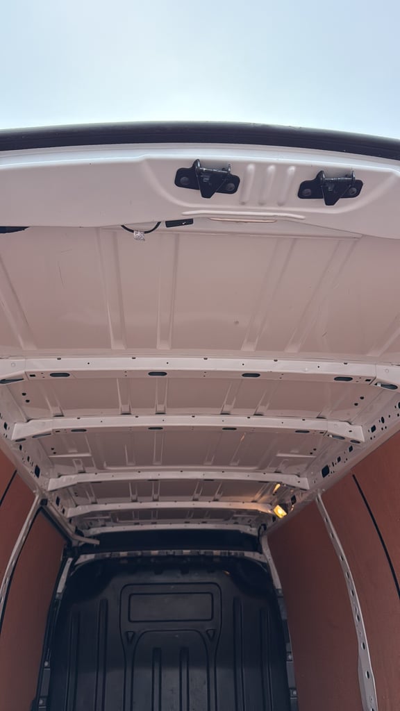 2020 Renault Master LM35dCi 135 Business+ Medium Roof Van PANEL VAN Diesel Manual