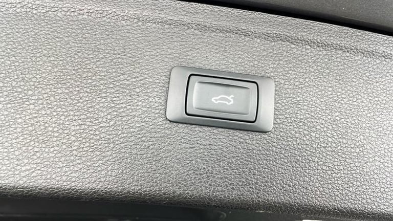 2024 Audi Q5 Black Edition 40 TDI quattro 204 PS S tronic Automatic SUV Diesel Automatic