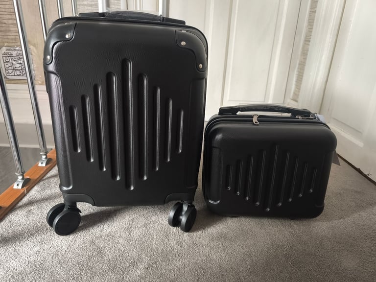 (OFFER🥳) Trolley bag for day trip or school 