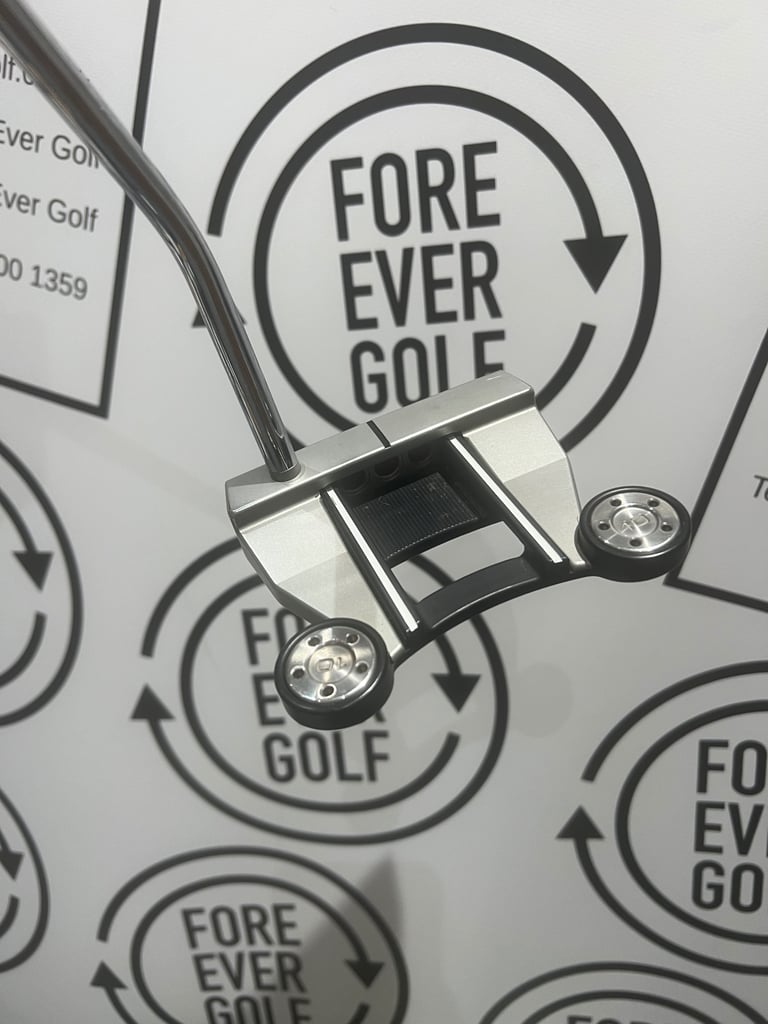image for SCOTTY CAMERON FUTURA 6M PUTTER / RH / 36” / V.GOOD USED