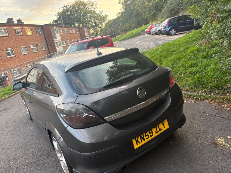 Vauxhall, ASTRA, Hatchback, 2009, Manual, 1910 (cc),3 doors - Image 3
