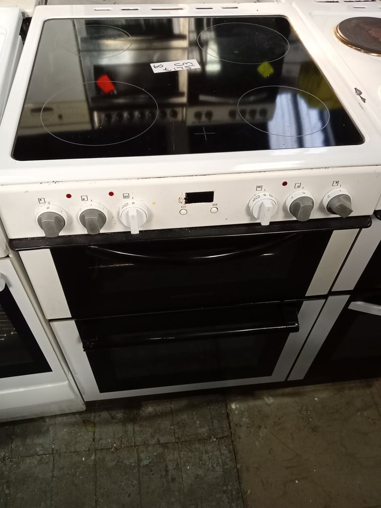 White 60cm electric cooker grill and fan assisted oven £175