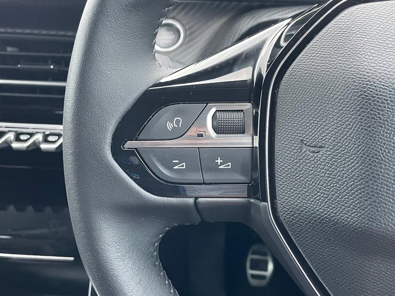 2023 Peugeot 208 1.2 PureTech Allure Premium + Euro 6 (s/s) 5dr HATCHBACK Petrol Manual