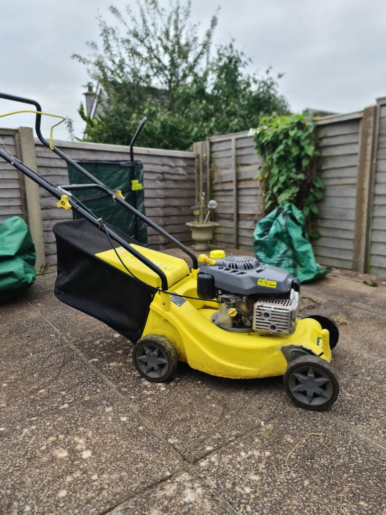 Challenge XSS40E Lawnmower