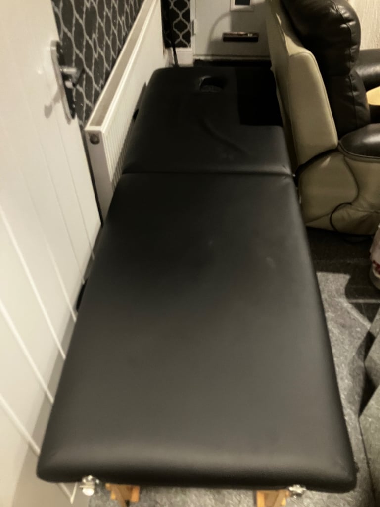 Massage bed / table like new can deliver for a small charge