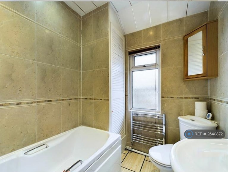 3 bedroom house in Newlands Drive, Birmingham, B62 (3 bed) (#2640872)