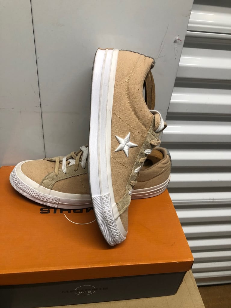 image for Cream Converse Star Trainers 11