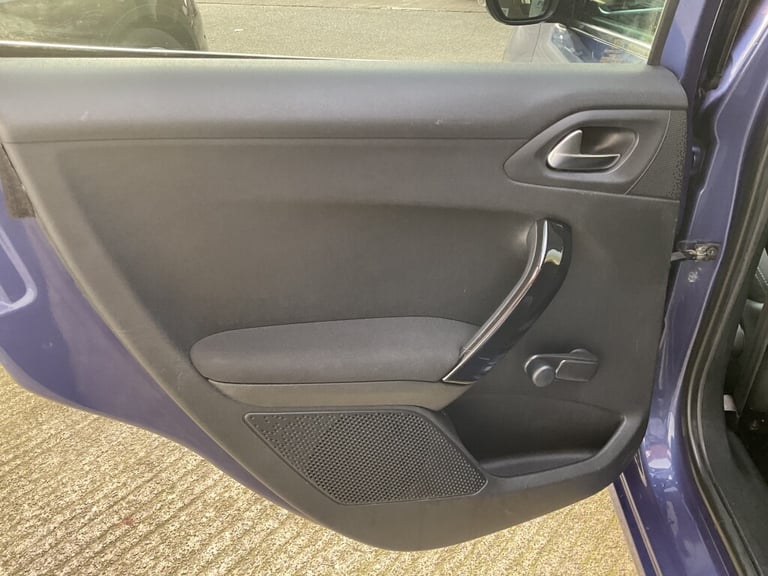 2015 Peugeot 208 1.4 HDi Allure 5dr HATCHBACK DIESEL Manual