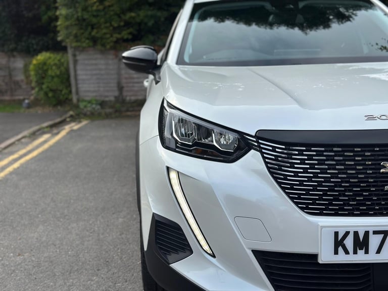 2022 Peugeot 2008 1.2 PureTech Allure Premium + EAT Euro 6 (s/s) 5dr HATCHBACK Petrol Automatic