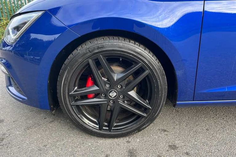2020 SEAT Leon 1.5 TSi EVO (130 PS) FR Black Edition 5 Door Petrol Hatchback Hatchback Petrol Manual