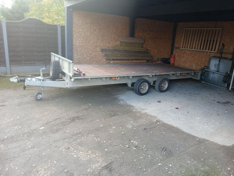 Ifor williams twin wheel trailer