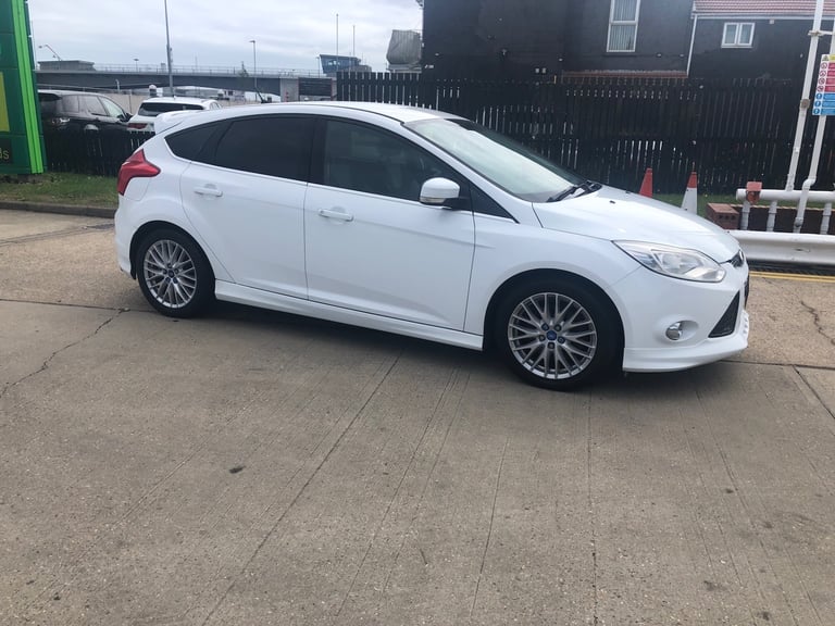 2012 Ford Focus 1.6 182 EcoBoost Zetec S 5dr HATCHBACK Petrol Manual