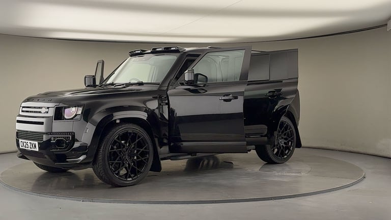 2025 Land Rover Defender 110 3.0 D250 MHEV X-Dynamic SE Hard Top SUV 5dr Diesel Auto 4WD MWB Euro...
