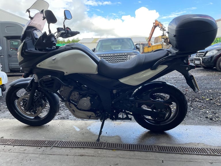 2013 - SUZUKI 650 AL2 - V STROM 650 - ONLY 14K MILES - DL650 - FSH - ABS