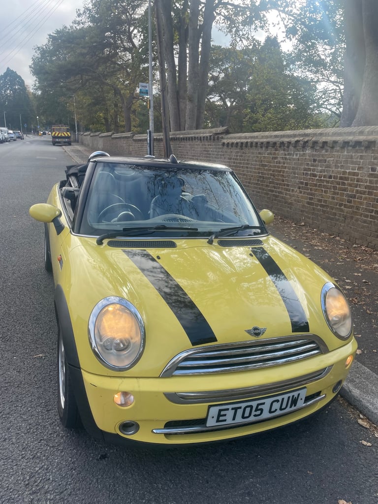 Mini, CONVERTIBLE, Convertible, 2005, Manual, 1598 (cc), 2 doors