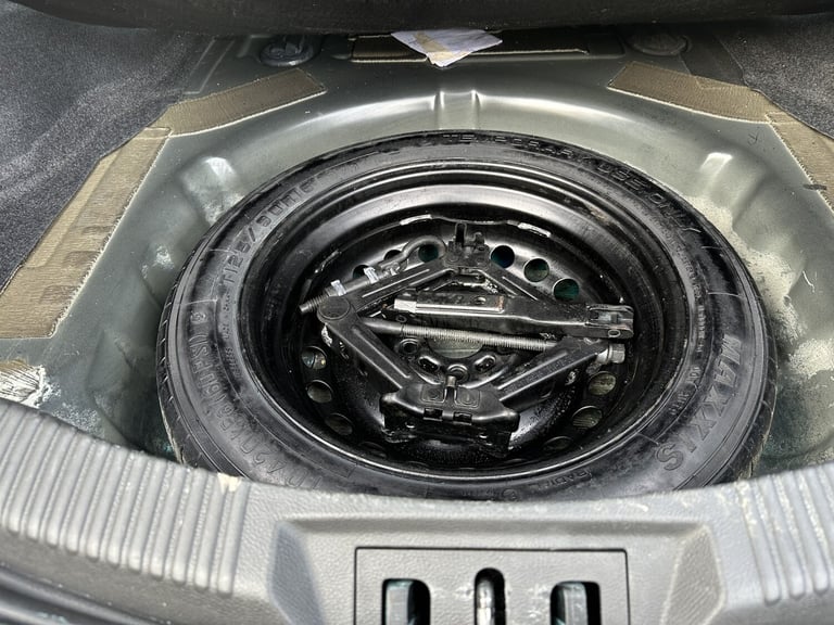 2015 Ford Mondeo 2.0 TDCi EcoNetic Zetec Diesel Manual 5 Door Hatchback Black