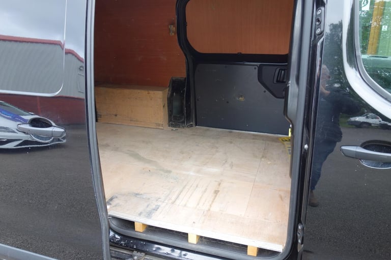 Vauxhall Vivaro 3100 2.0d 145PS Dynamic H1 Van Auto DIESEL AUTOMATIC 2022/22