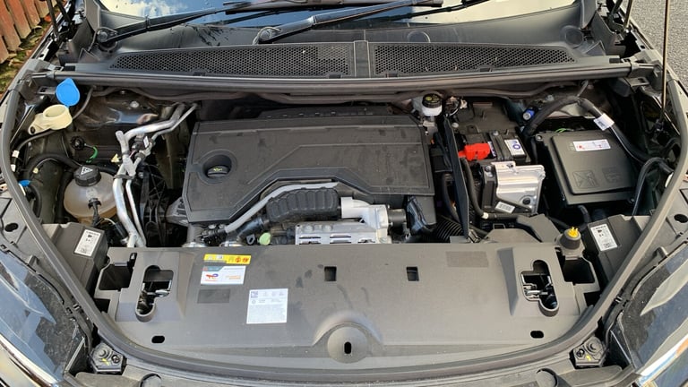 2025 Peugeot 5008 1.2 Hybrid 136 GT 5dr e-DSC6 HATCHBACK PETROL Automatic