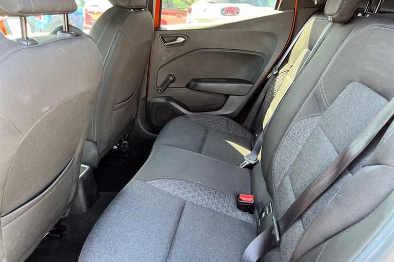2020 Renault Clio 1.0 TCe Iconic Hatchback 5dr Petrol Manual Euro 6 (s/s) (100 ps) Hatchback Petr...