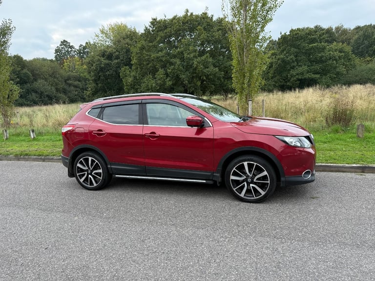 image for Nissan Qashqai 1.6 dCi Tekna 2WD Euro 6 5dr DIESEL MANUAL 2015/65