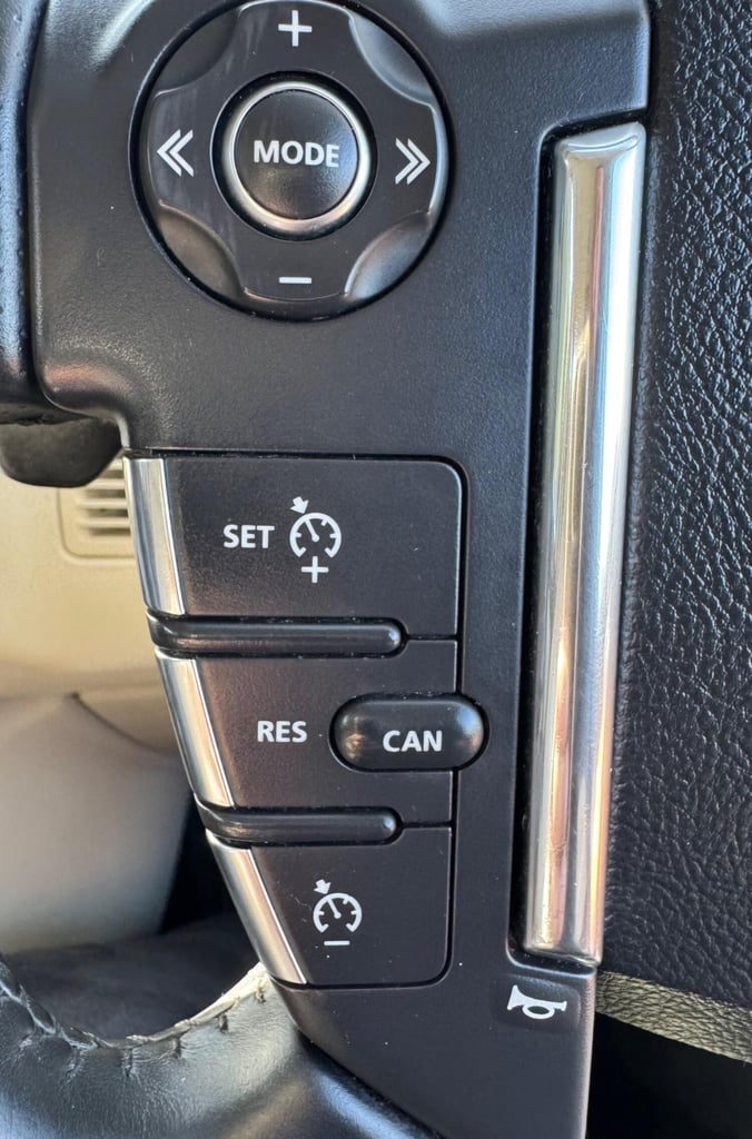 LAND ROVER RANGE ROVER SPORT 3.0 SD V6 HSE Black 2013