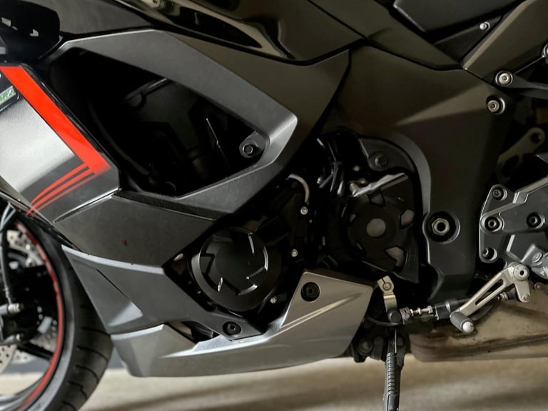STUNNING ONE OWNER 2021/71 KAWASAKI NINJA 1000 SX MOTORCYCLE