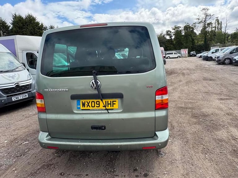 2009 Volkswagen Transporter Shuttle 2.5TDI PD 174PS SE Minibus MPV DIESEL Manual