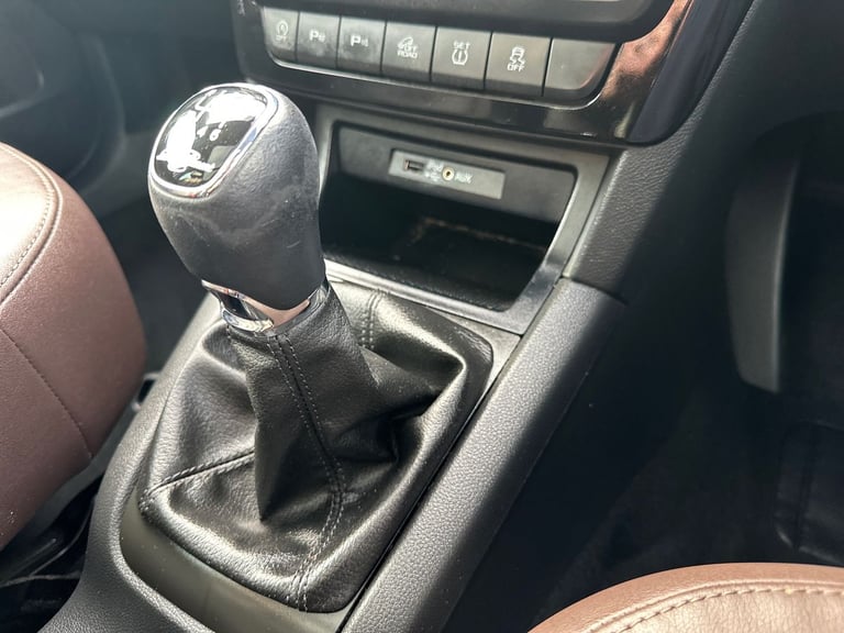 2016 Skoda Yeti Skoda Yeti 1.4TSI Laurin &amp; Klement Outdoor 5dr 4X4 Estate Petrol Manual