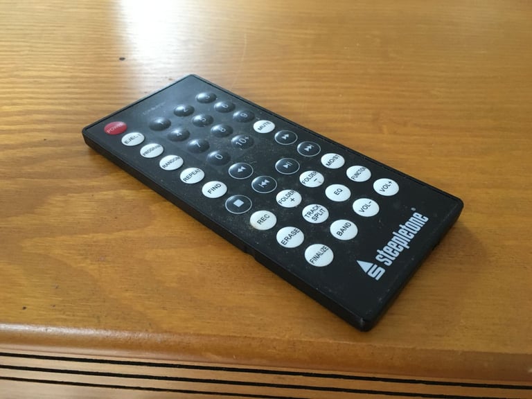 VINTAGE STYLE STEEPLETONE 'EDINBURGH' VINYL RECORD, CD AND TAPE PLAYER