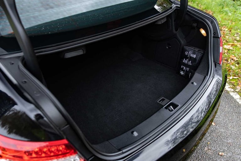 2010 Mercedes-Benz E Class E500 Sport 2dr Tip Auto COUPE Petrol Automatic