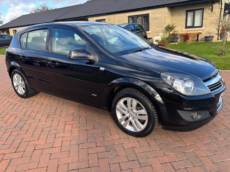 Vauxhall, ASTRA, Hatchback, 2010, Manual, 1598 (cc), 5 doors