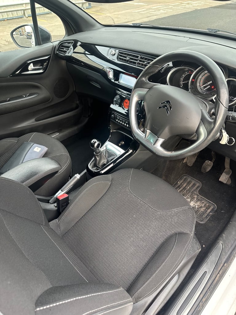 Citroen Ds3 2013/63 reg £20 per year road tax 102k miles great first car