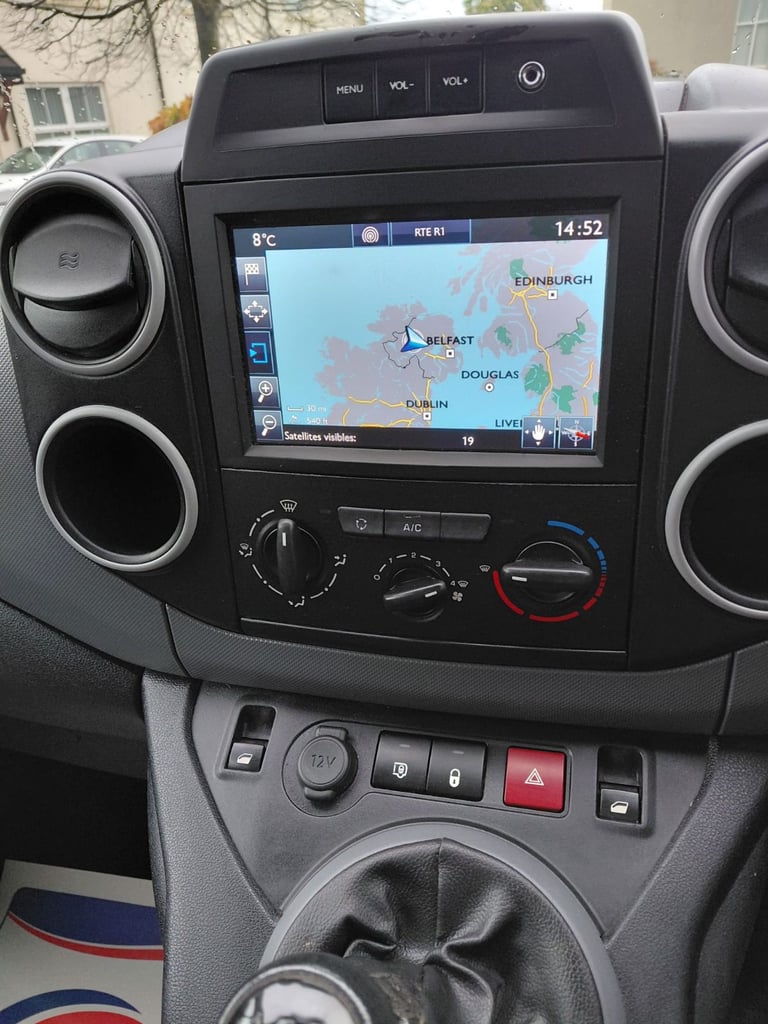 2017 Peugeot partner 1.6 hdi 3 seater 