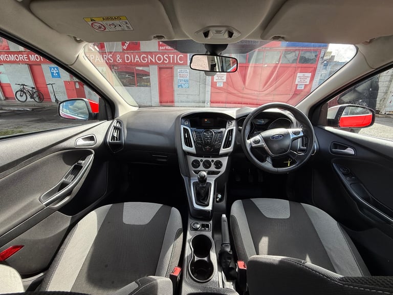 Ford, FOCUS, Hatchback, 2014, Manual, 998 (cc), 5 doors