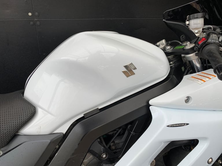 SUZUKI SV 650 PROJECT BIKE HPI CLEAR