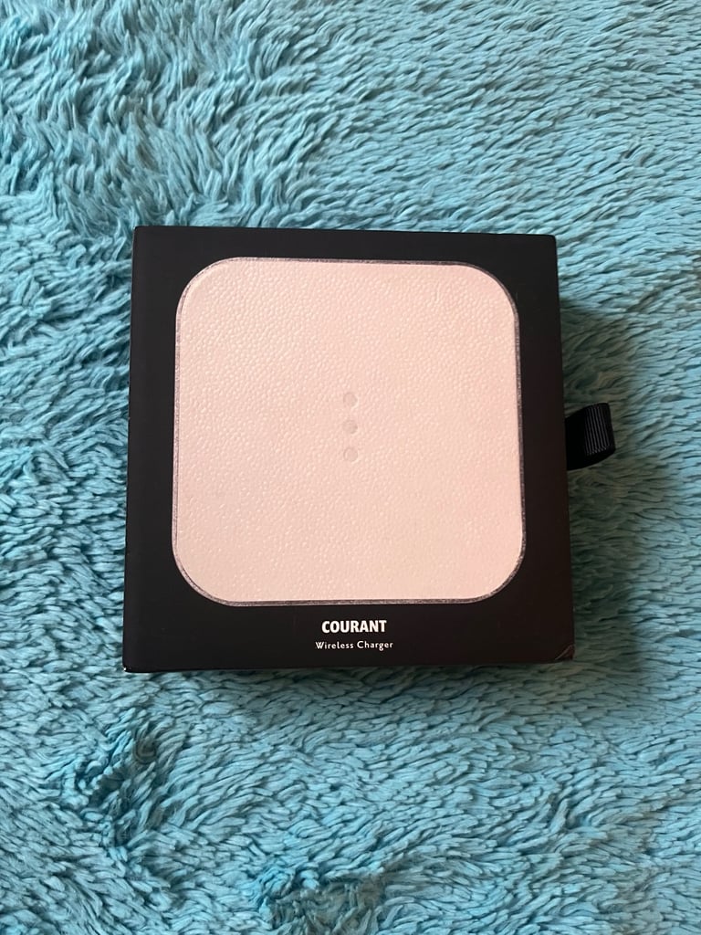 Courant CATCH:1 Wireless Charger – Premium Leather Charging Pad