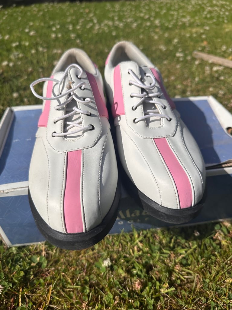 Callaway ladies golf shoes size 7.5