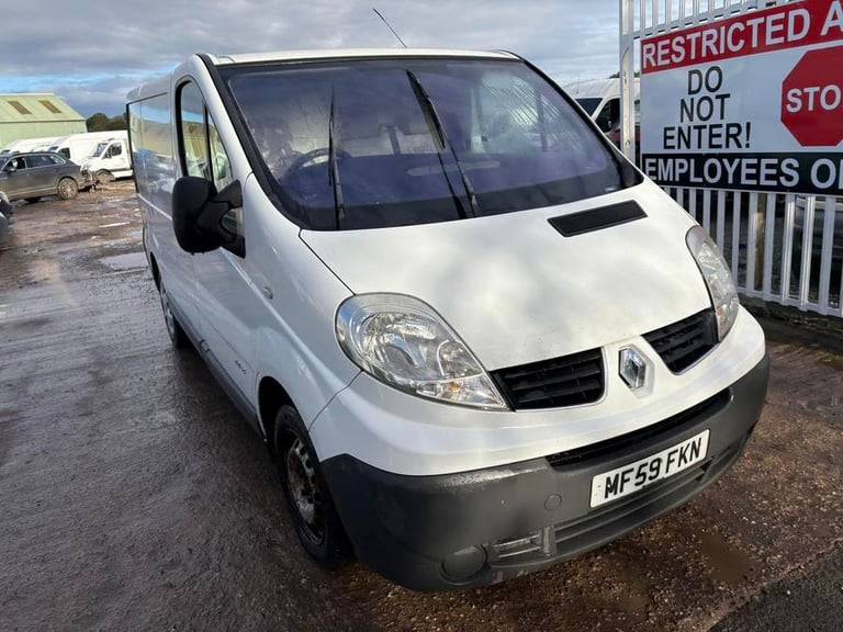 2009 Renault Trafic Trafic SL27+ dCi 115 Panel Van DIESEL Manual