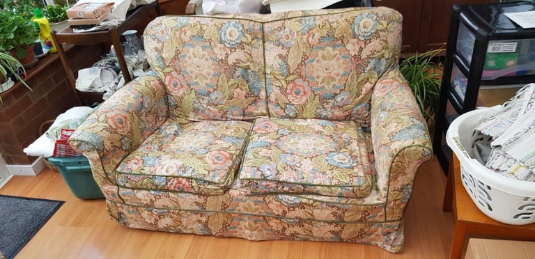 image for TRADITIONAL TWO SEAT SOFA