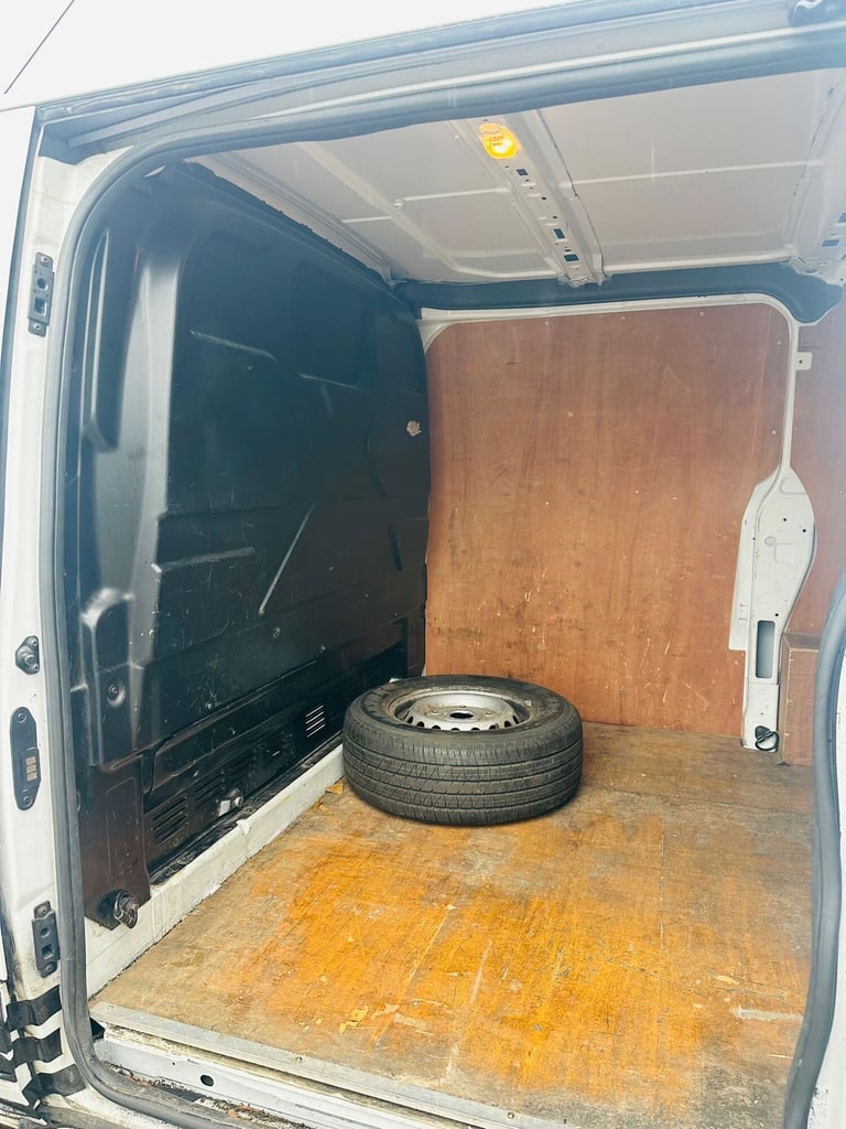2018 Ford Transit Custom 2.0 TDCi 105ps Low Roof Van PANEL VAN Diesel Manual