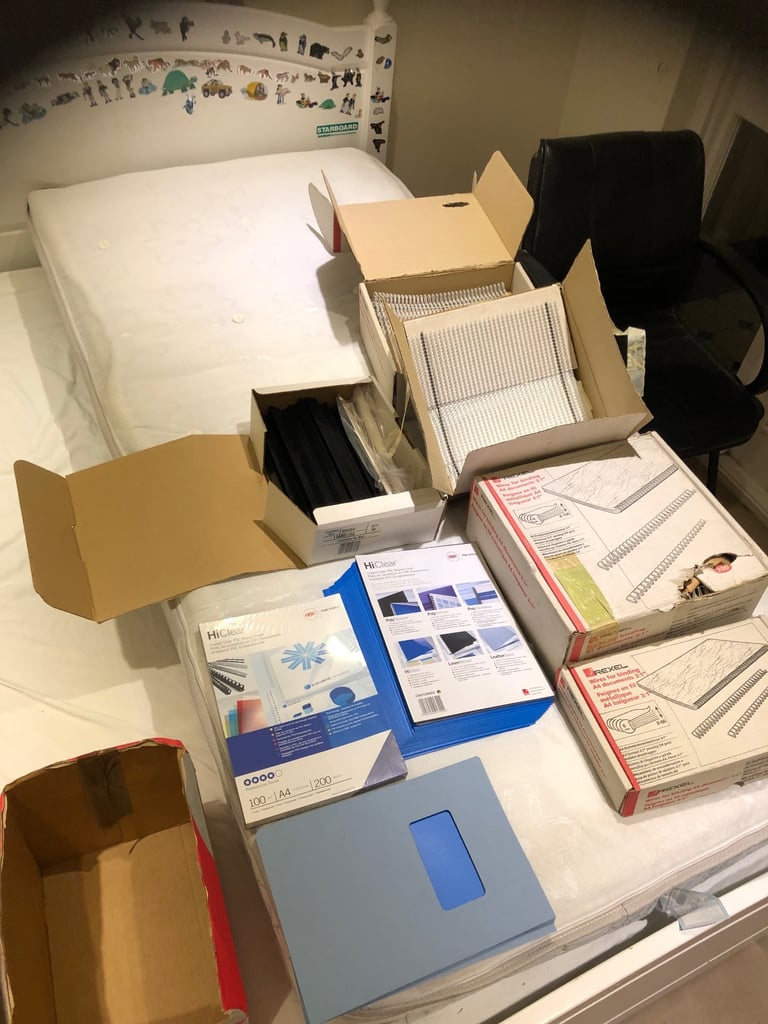 Wire binder machine GBC Wirebind M100