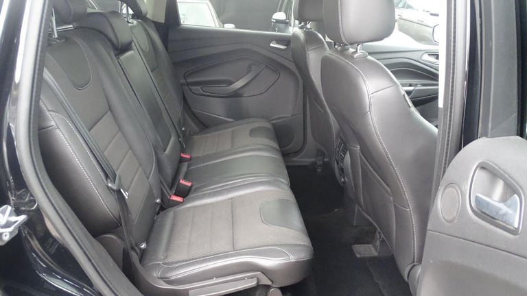FORD KUGA 2.0 TDCi Titanium Black Manual Diesel 2015